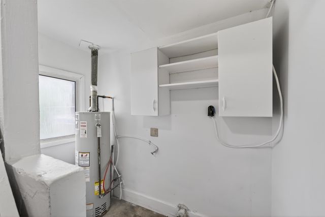 1926 E 24th St N, Wichita, KS 67219