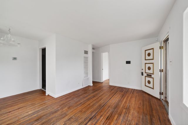 1926 E 24th St N, Wichita, KS 67219