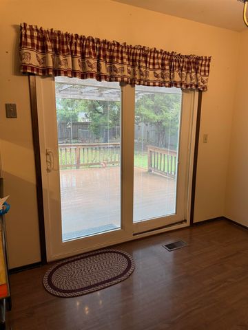 1452 N Melrose Lane, Wichita, KS 67212