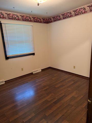 1452 N Melrose Lane, Wichita, KS 67212