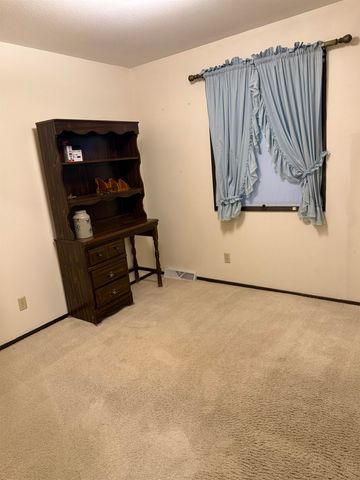 1452 N Melrose Lane, Wichita, KS 67212