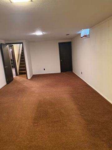 1452 N Melrose Lane, Wichita, KS 67212