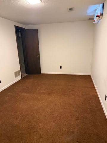 1452 N Melrose Lane, Wichita, KS 67212