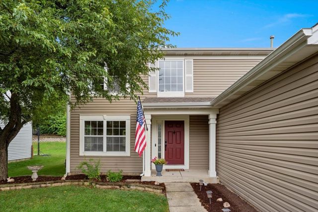 542 Waterford Lane, South Elgin, IL 60177