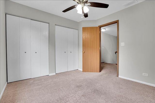 542 Waterford Lane, South Elgin, IL 60177
