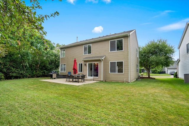 542 Waterford Lane, South Elgin, IL 60177