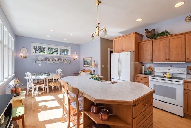 127 19th STREET S, La Crosse, WI 54601