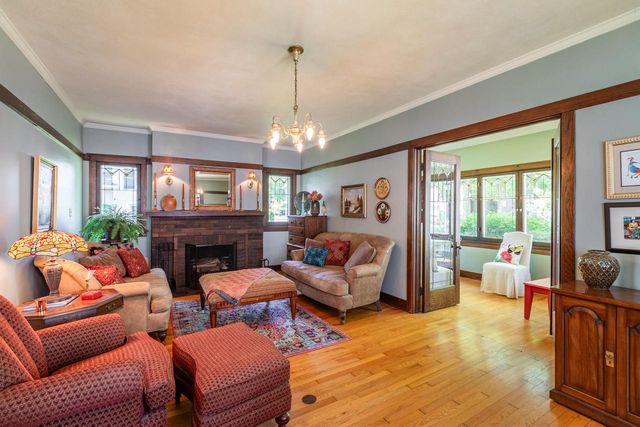 127 19th STREET S, La Crosse, WI 54601