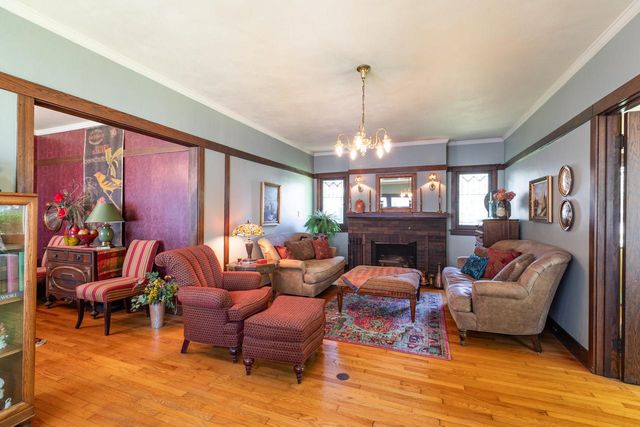 127 19th STREET S, La Crosse, WI 54601