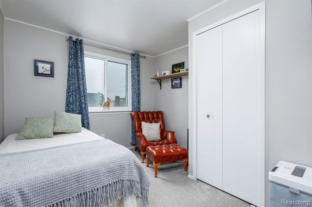 5171 Durnham Drive, Waterford, MI 48327