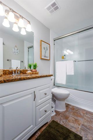 5171 Durnham Drive, Waterford, MI 48327