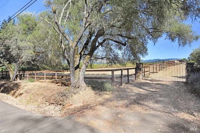 1130 Lawndale Rd, Kenwood, CA 95452