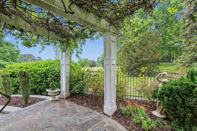 2317 Victoria Park Lane, Raleigh, NC 27614