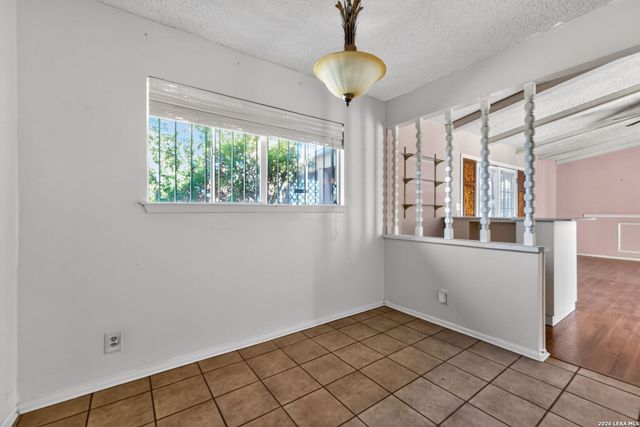 6615 Lake Cliff, San Antonio, TX 78244