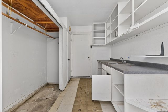 6615 Lake Cliff, San Antonio, TX 78244