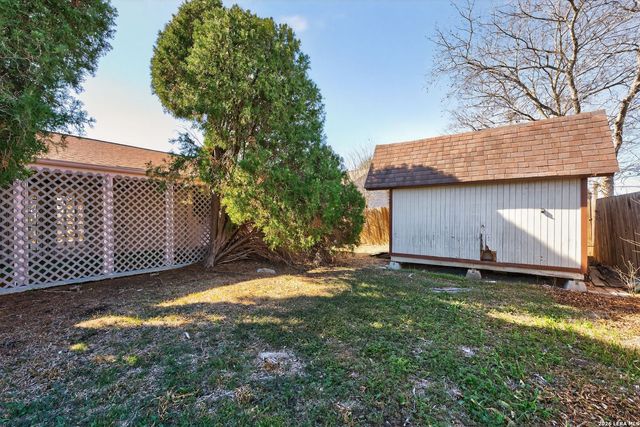 6615 Lake Cliff, San Antonio, TX 78244