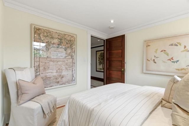 1301 Bryant Street, Palo Alto, CA 94301