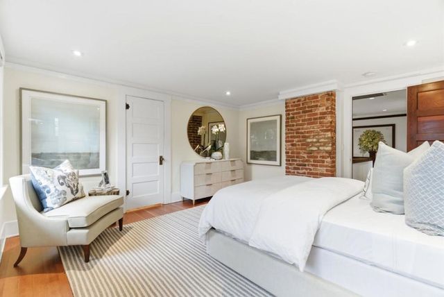 1301 Bryant Street, Palo Alto, CA 94301