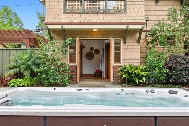 1301 Bryant Street, Palo Alto, CA 94301