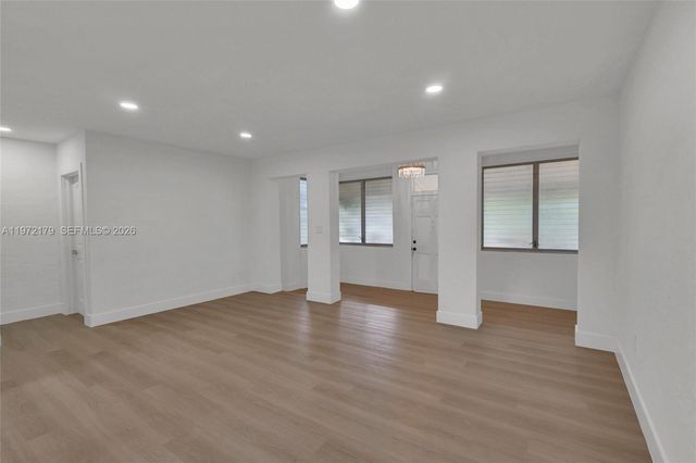 5111 SW 73rd Ter 0, Miami, FL 33143