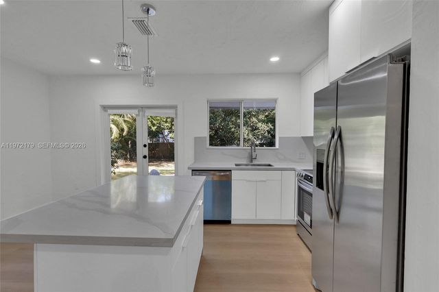 5111 SW 73rd Ter 0, Miami, FL 33143