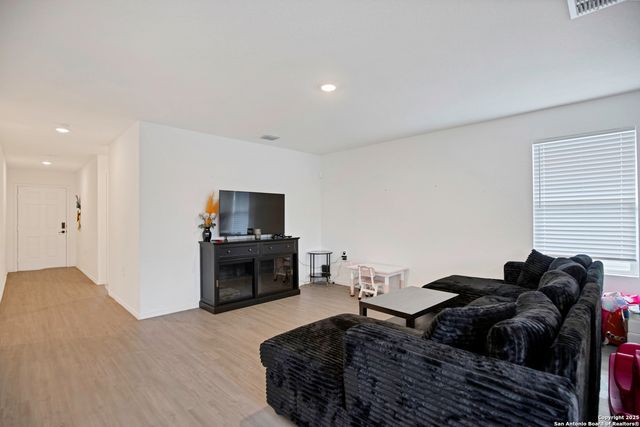 13415 Turnesa, San Antonio, TX 78221