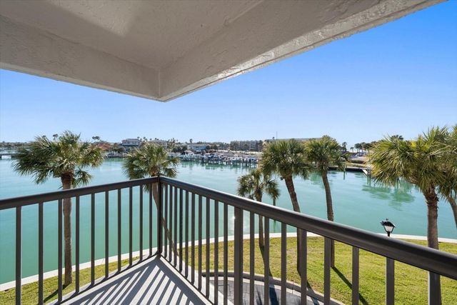 1651 SAND KEY ESTATES COURT 26, Clearwater Beach, FL 33767