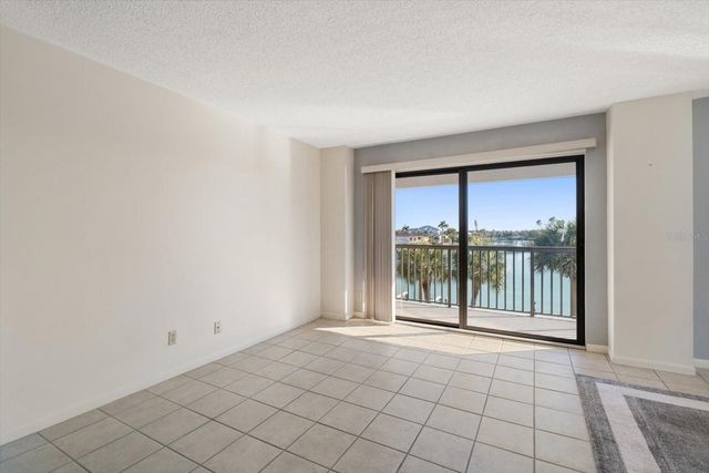 1651 SAND KEY ESTATES COURT 26, Clearwater Beach, FL 33767