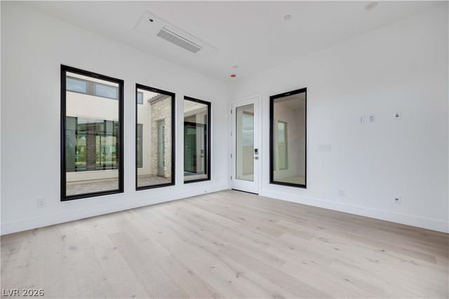58 Bellissima Lago Court, Henderson, NV 89011