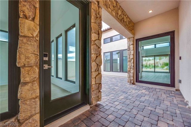 58 Bellissima Lago Court, Henderson, NV 89011