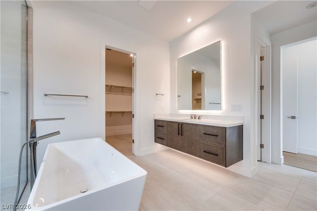 58 Bellissima Lago Court, Henderson, NV 89011