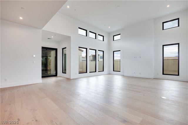 58 Bellissima Lago Court, Henderson, NV 89011