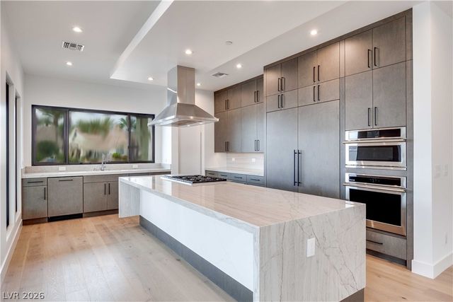58 Bellissima Lago Court, Henderson, NV 89011