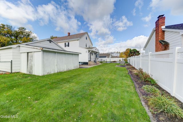 32 Wedgewood Avenue, Rotterdam, NY 12303