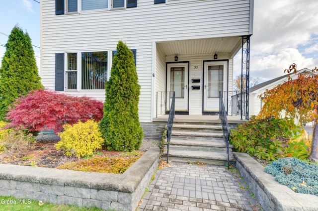 32 Wedgewood Avenue, Rotterdam, NY 12303