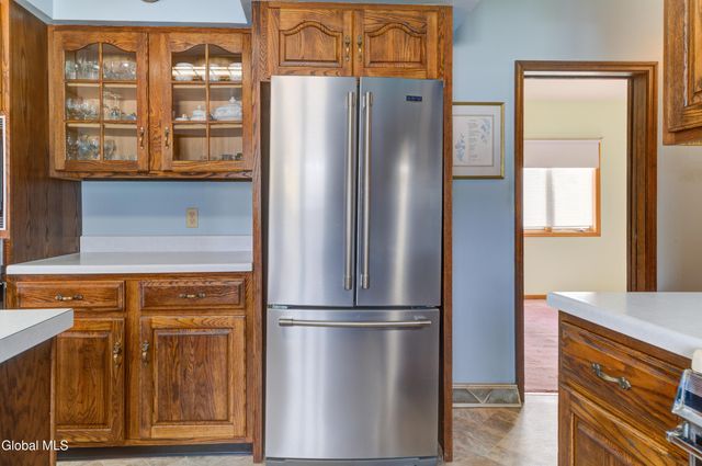 32 Wedgewood Avenue, Rotterdam, NY 12303