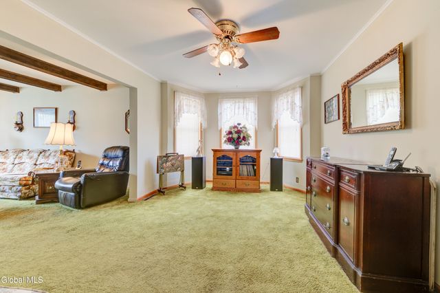 32 Wedgewood Avenue, Rotterdam, NY 12303