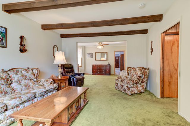 32 Wedgewood Avenue, Rotterdam, NY 12303