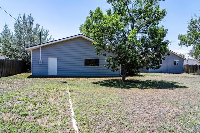 355 E Woodward Avenue, Keenesburg, CO 80643