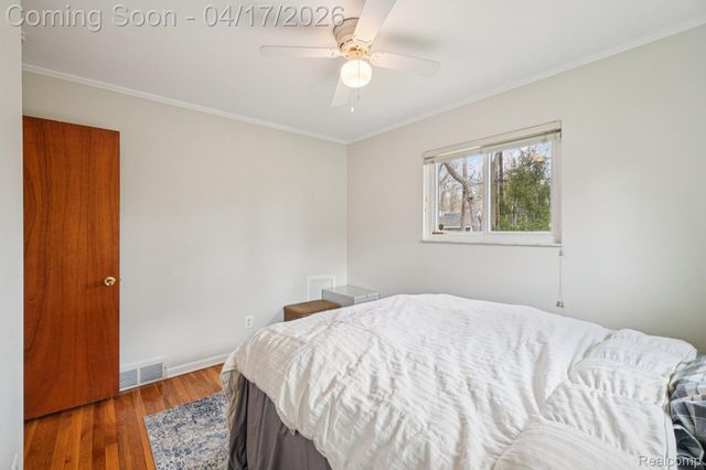 2385 Keith Road, West Bloomfield Charter Township, MI 48324