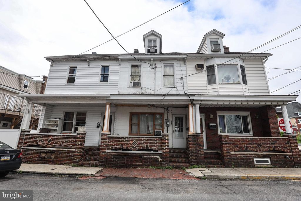 13 LEWIS ST, Minersville, PA 17954