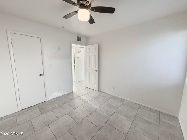 308 E VOGEL Avenue 4, Phoenix, AZ 85020