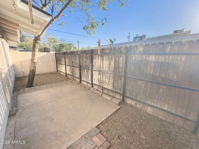 308 E VOGEL Avenue 4, Phoenix, AZ 85020