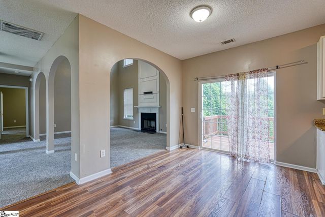 823 Old Wynd Court, Spartanburg, SC 29301
