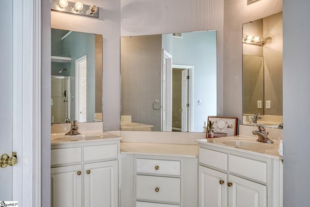 823 Old Wynd Court, Spartanburg, SC 29301
