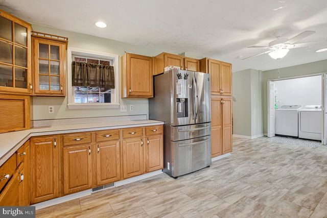 315 COLLEGE AVE, New Windsor, MD 21776