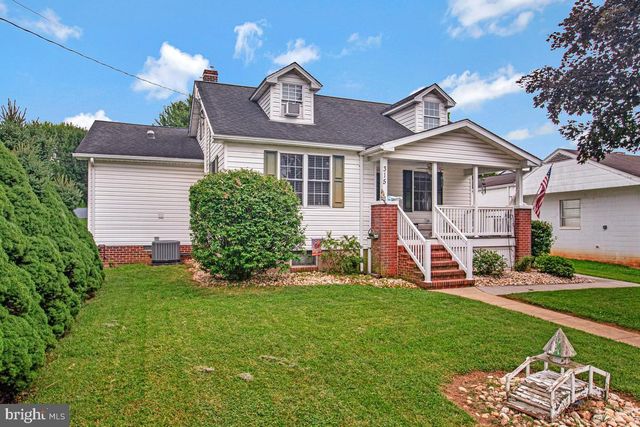 315 COLLEGE AVE, New Windsor, MD 21776