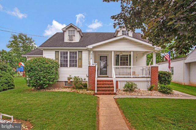 315 COLLEGE AVE, New Windsor, MD 21776