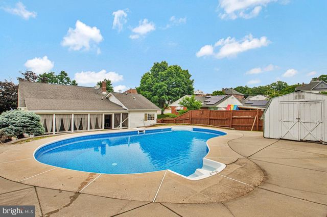 315 COLLEGE AVE, New Windsor, MD 21776
