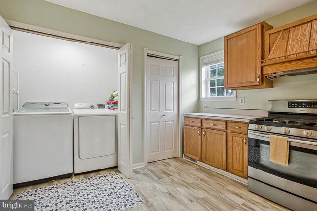 315 COLLEGE AVE, New Windsor, MD 21776